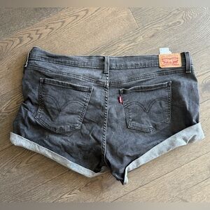 Levi's Faded Black Denim Rolled Hem Women's Shorts EUC